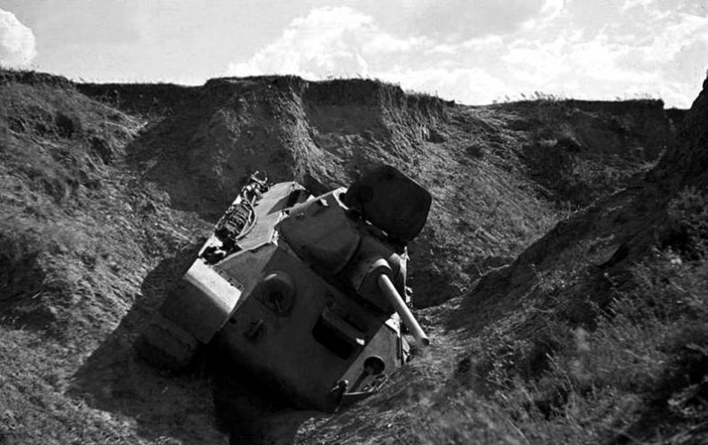 Иллюстрация к книге — Неизвестный Сталинград. Как перевирают историю [i_026.jpg]