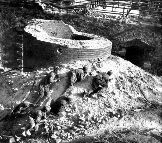 Иллюстрация к книге — Неизвестный Сталинград. Как перевирают историю [i_084.jpg]