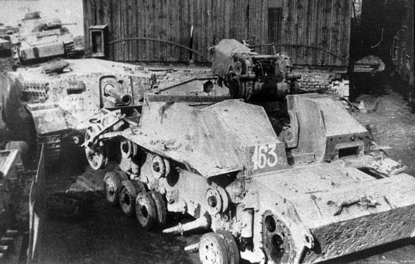 Иллюстрация к книге — Последние контрудары Гитлера. Разгром Панцерваффе [i_035.jpg]