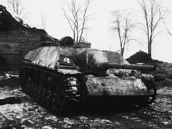 Иллюстрация к книге — Последние контрудары Гитлера. Разгром Панцерваффе [i_055.jpg]