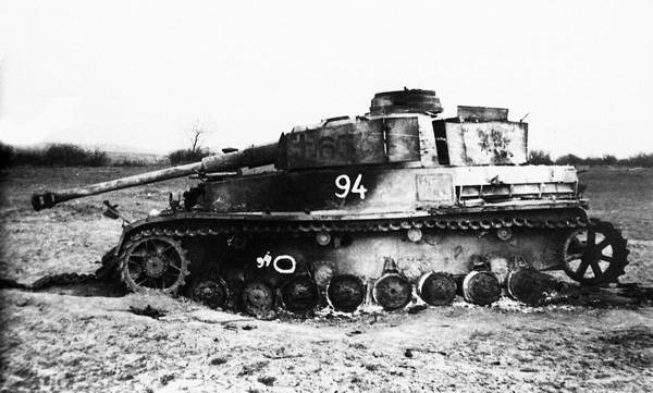 Иллюстрация к книге — Последние контрудары Гитлера. Разгром Панцерваффе [i_097.jpg]