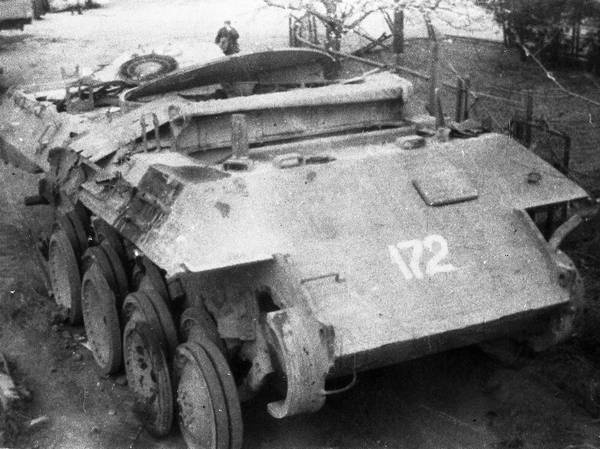 Иллюстрация к книге — Последние контрудары Гитлера. Разгром Панцерваффе [i_109.jpg]