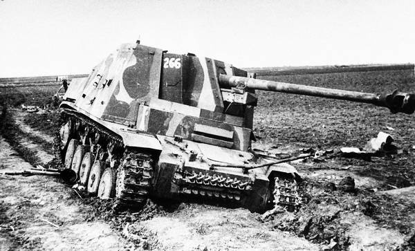 Иллюстрация к книге — Последние контрудары Гитлера. Разгром Панцерваффе [i_112.jpg]