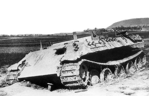 Иллюстрация к книге — Последние контрудары Гитлера. Разгром Панцерваффе [i_113.jpg]