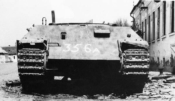 Иллюстрация к книге — Последние контрудары Гитлера. Разгром Панцерваффе [i_119.jpg]