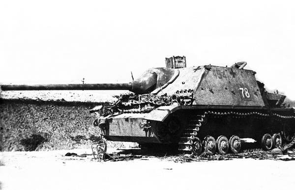 Иллюстрация к книге — Последние контрудары Гитлера. Разгром Панцерваффе [i_127.jpg]