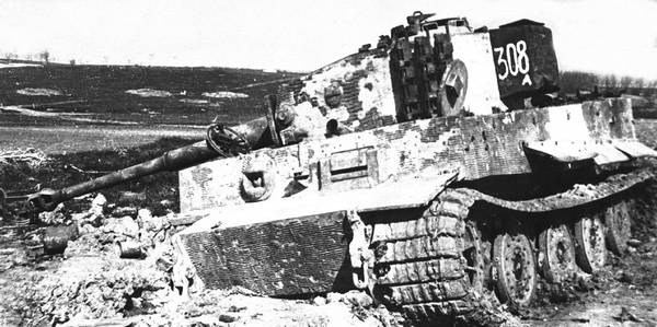 Иллюстрация к книге — Последние контрудары Гитлера. Разгром Панцерваффе [i_134.jpg]