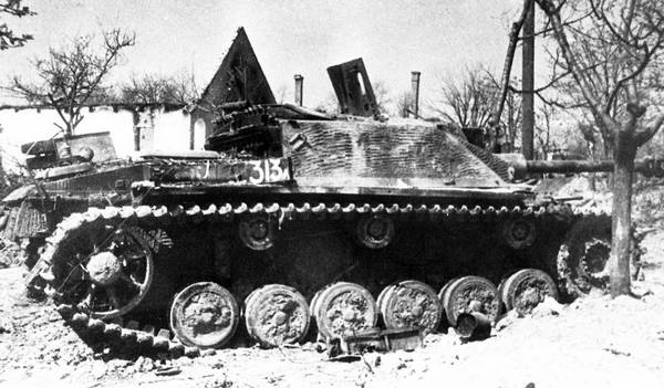 Иллюстрация к книге — Последние контрудары Гитлера. Разгром Панцерваффе [i_140.jpg]