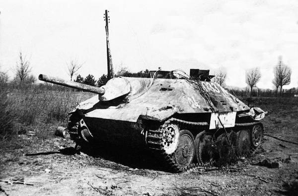 Иллюстрация к книге — Последние контрудары Гитлера. Разгром Панцерваффе [i_147.jpg]