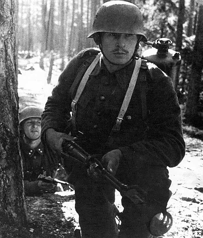 Иллюстрация к книге — Пять кругов ада. Красная Армия в «котлах» [i_010.jpg]