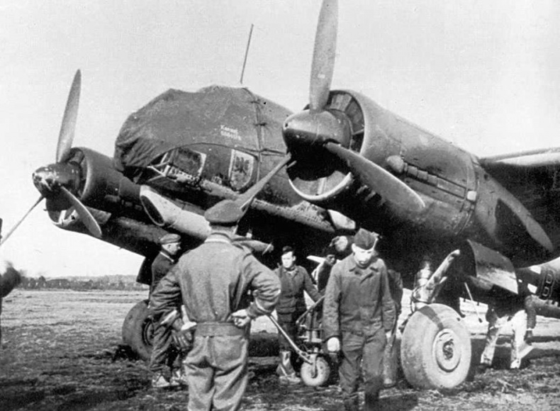 Иллюстрация к книге — Пять кругов ада. Красная Армия в «котлах» [i_013.jpg]