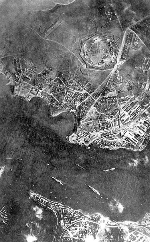 Иллюстрация к книге — Пять кругов ада. Красная Армия в «котлах» [i_053.jpg]