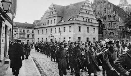 Иллюстрация к книге — Разгром 1945. Битва за Германию [i_025.jpg]