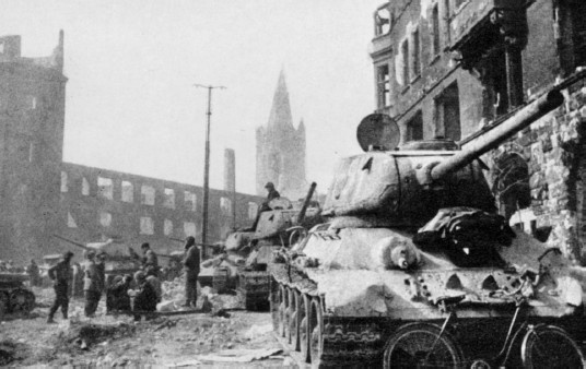 Иллюстрация к книге — Разгром 1945. Битва за Германию [i_069.jpg]