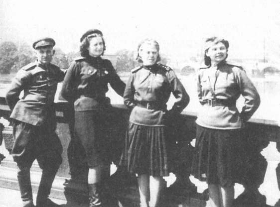 Иллюстрация к книге — "Артиллеристы, Сталин дал приказ!" Мы умирали, чтобы победить [_23.jpg]