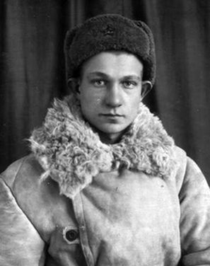 Иллюстрация к книге — По локоть в крови. Красный Крест Красной Армии [i_002.jpg]