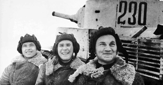 Иллюстрация к книге — Танкисты. "Мы погибали, сгорали..." [i_002.jpg]