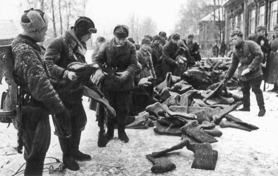 Иллюстрация к книге — Танкисты. "Мы погибали, сгорали..." [i_053.jpg]