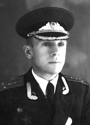 Иллюстрация к книге — Танкисты. "Мы погибали, сгорали..." [i_097.jpg]