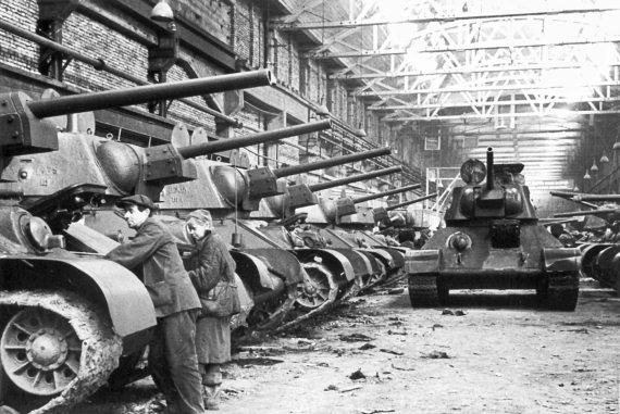 Иллюстрация к книге — Танкисты. "Мы погибали, сгорали..." [i_102.jpg]