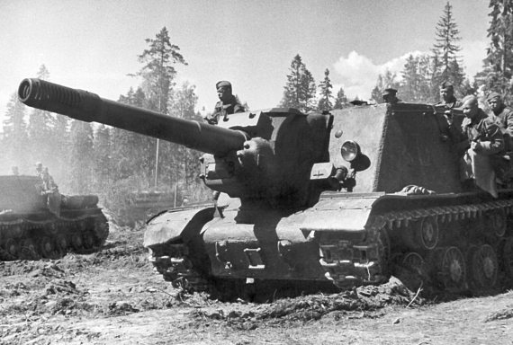 Иллюстрация к книге — Танкисты. "Мы погибали, сгорали..." [i_128.jpg]