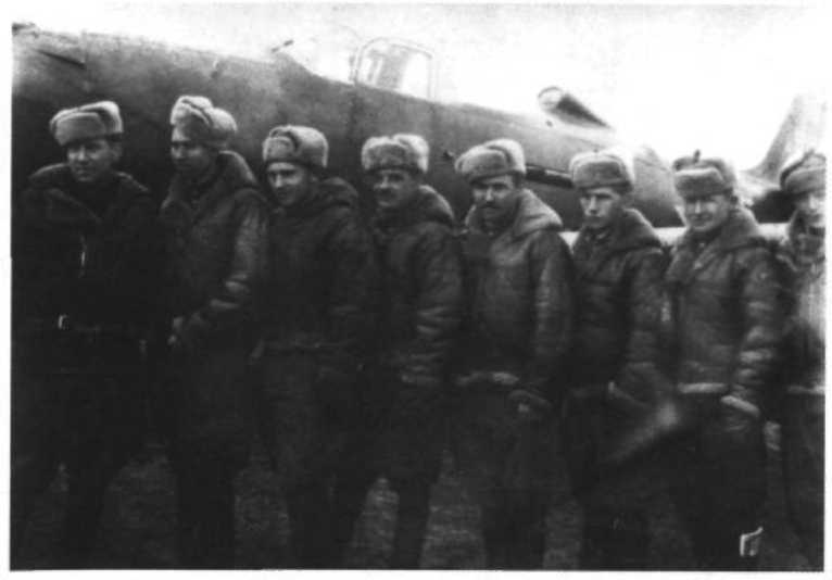 Иллюстрация к книге — Я дрался с асами люфтваффе. На смену павшим. 1943-1945 [image029.jpg]