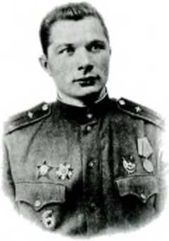 Иллюстрация к книге — Я дрался на По-2. "Ночные ведьмаки" [i_023.jpg]