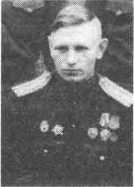 Иллюстрация к книге — Я дрался на бомбардировщике [i_004.jpg]