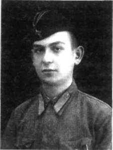 Иллюстрация к книге — Я дрался на истребителе. Принявшие первый удар. 1941-1942 [any2fbimgloader11.jpg]