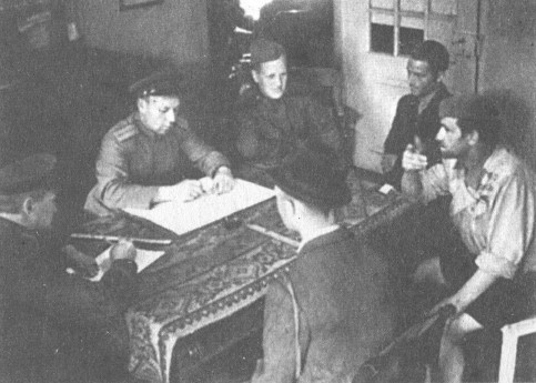 Иллюстрация к книге — СМЕРШ. Будни фронтового контрразведчика [i_010.jpg]