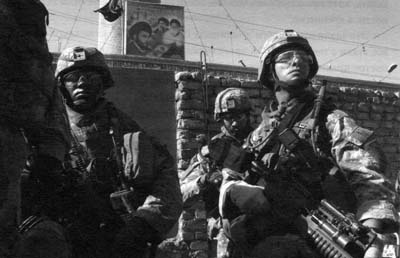 Иллюстрация к книге — Хорошие солдаты [i_012.jpg]