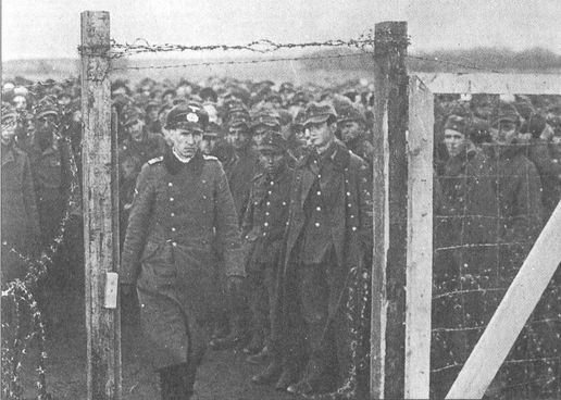 Иллюстрация к книге — Секретные объекты "Вервольфа" [i_010.jpg]