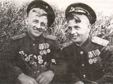 Иллюстрация к книге — В воздушных боях. Балтийское небо [i_012.jpg]