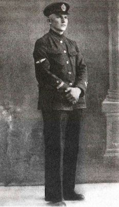 Иллюстрация к книге — В воздушных боях. Балтийское небо [i_013.jpg]