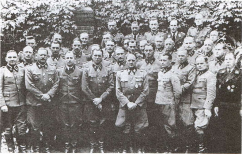 Иллюстрация к книге — Откровения танкового генерала СС [i_007.jpg]