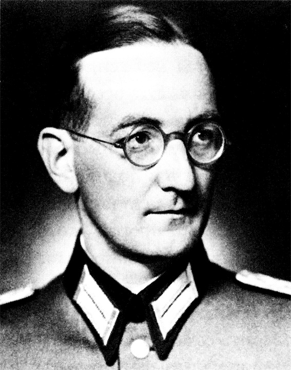 Иллюстрация к книге — Операция "Фарш" [i_036.jpg]