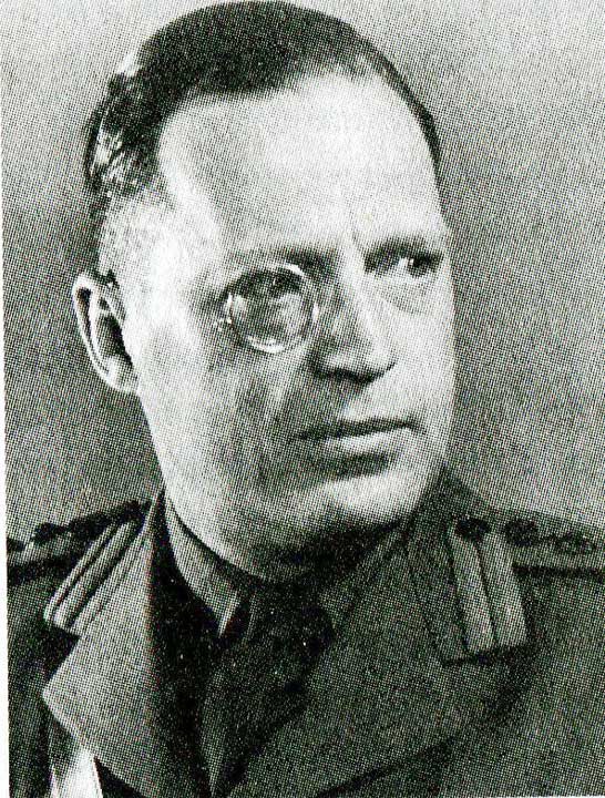 Иллюстрация к книге — Агент Зигзаг. Подлинная история Эдди Чапмена - предателя и героя [i_018.jpg]