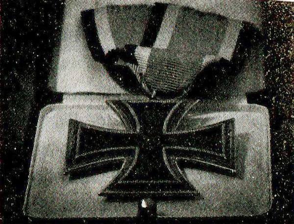 Иллюстрация к книге — Агент Зигзаг. Подлинная история Эдди Чапмена - предателя и героя [i_042.jpg]