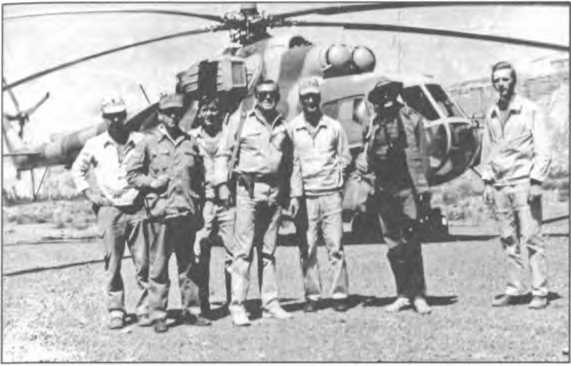 Иллюстрация к книге — Мы атакуем с небес [i_102.jpg]