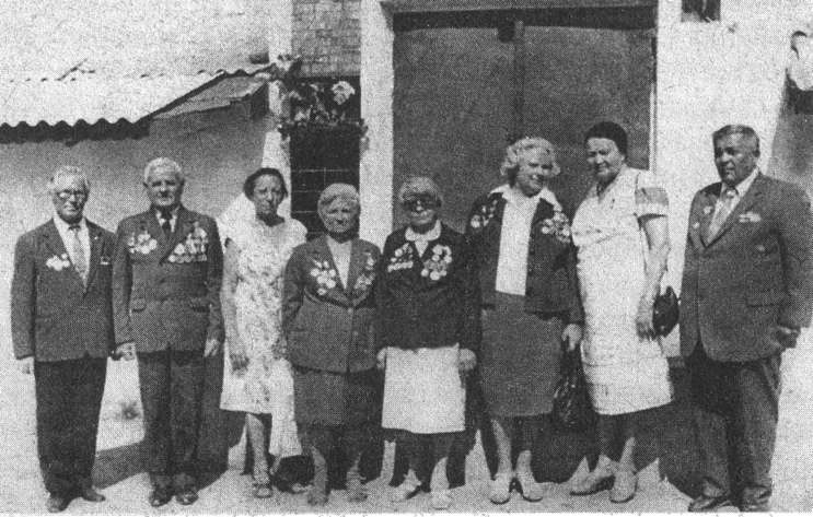 Иллюстрация к книге — Страшная правда о Великой Отечественной. Партизаны без грифа "Секретно" [i_006.jpg]