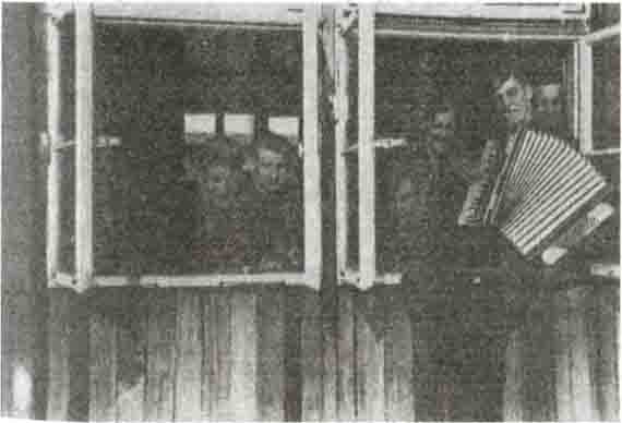 Иллюстрация к книге — Кровавое безумие Восточного фронта [i_001.jpg]