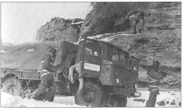 Иллюстрация к книге — ВДВ. С неба - в бой [i_033.jpg]