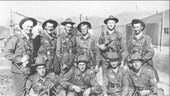 Иллюстрация к книге — ВДВ. С неба - в бой [i_042.jpg]