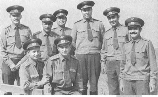 Иллюстрация к книге — ВДВ. С неба - в бой [i_057.jpg]