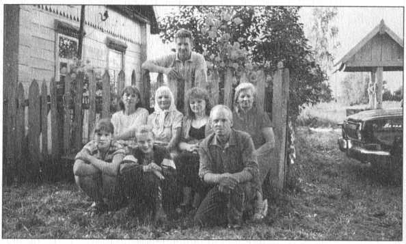 Иллюстрация к книге — ВДВ. С неба - в бой [i_067.jpg]