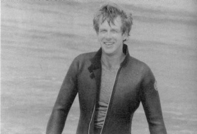 Иллюстрация к книге — Ныряющие в темноту [i_021.jpg]