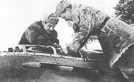 Иллюстрация к книге — Мы - дети войны. Воспоминания военного летчика-испытателя [i_010.jpg]