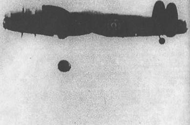 Иллюстрация к книге — Впереди вражеский берег [i5.jpg]