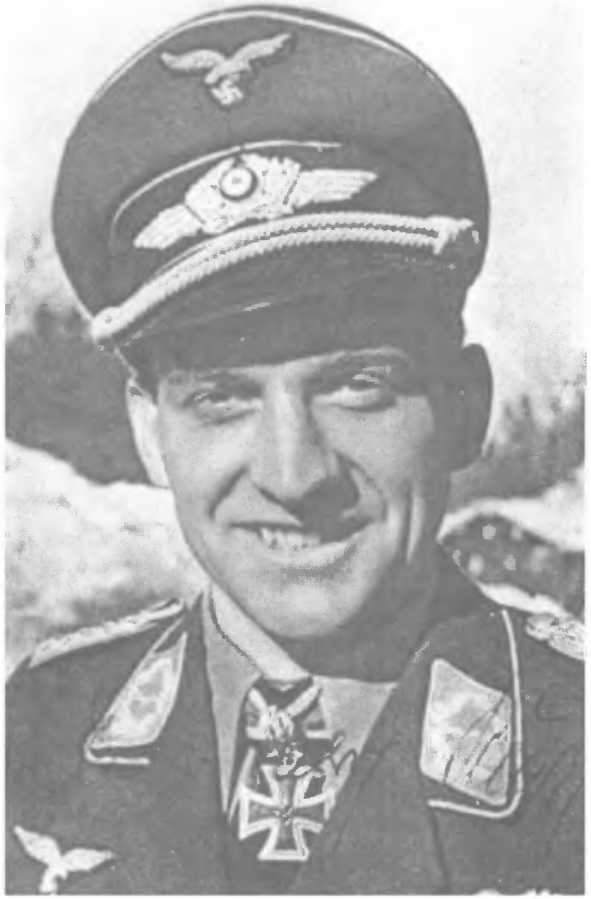 Иллюстрация к книге — Бомбы сброшены! [i_003.jpg]