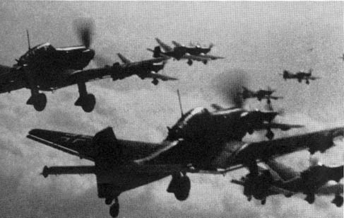 Иллюстрация к книге — Пилот `Штуки`. Мемуары аса люфтваффе [_17.jpg]